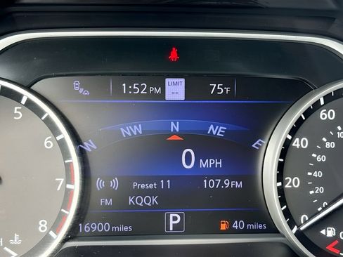 Used 2023 Nissan Murano Platinum w/ Cargo Package FWD image 12