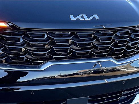 Used 2025 Kia Sorento S image 31