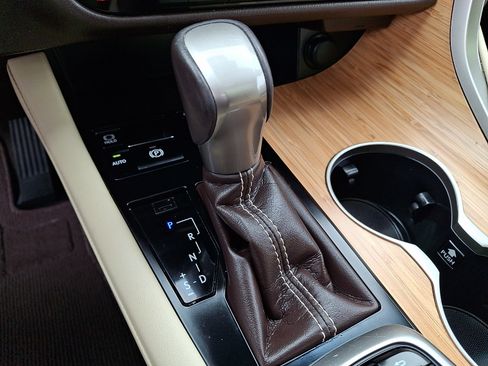 Used 2019 Lexus RX 350L AWD image 15