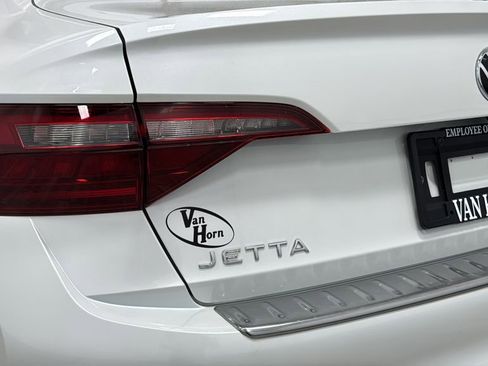 Used 2023 Volkswagen Jetta SEL FWD image 38