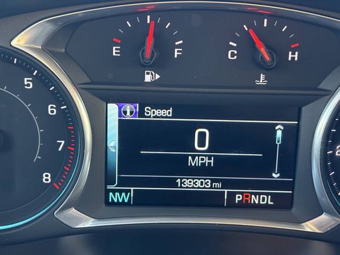 Used 2016 Chevrolet Malibu LT FWD image 22