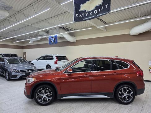 Used 2018 BMW X1 sDrive28i w/ Convenience Package FWD image 9