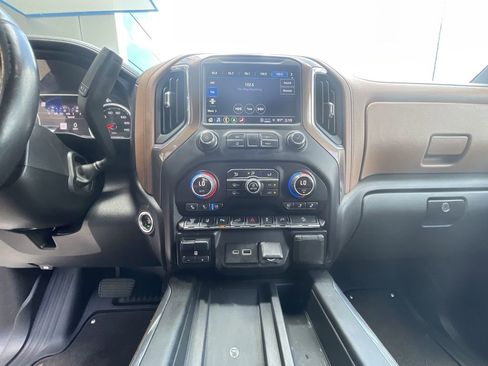 Certified 2022 Chevrolet Silverado 2500 High Country w/ Safety Package II AWD/4WD image 35