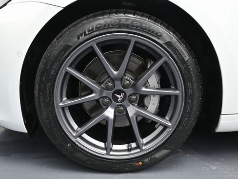 Used 2021 Tesla Model 3 Standard Range Plus image 10