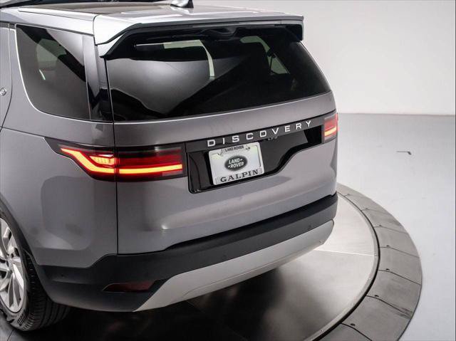 New 2026 Land Rover Discovery S AWD/4WD image 31