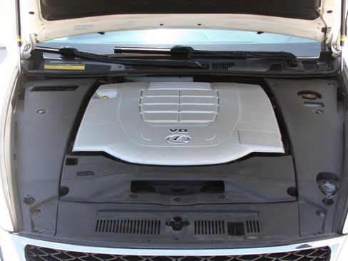 Used 2014 Lexus LS 460 AWD w/ F Sport Package image 24