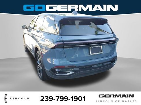 New 2026 Lincoln Nautilus Premier image 10