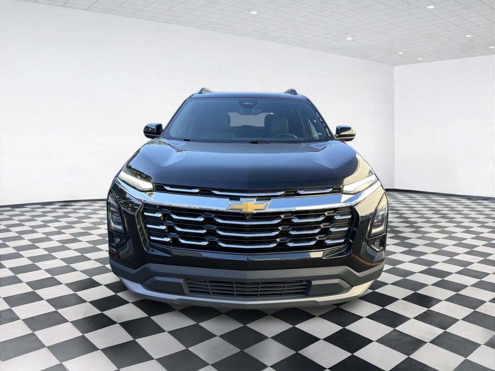 Used 2025 Chevrolet Equinox LT w/ Convenience Package II FWD image 2