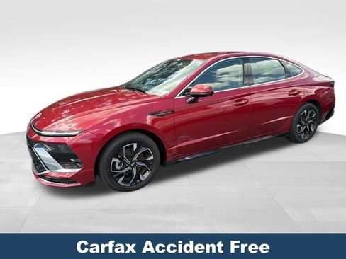 Used 2025 Hyundai Sonata SEL FWD image 3