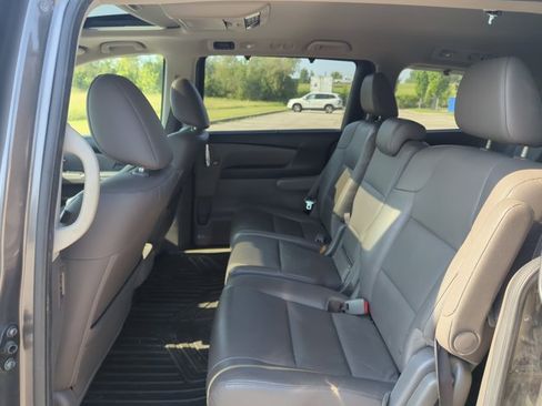 Used 2015 Honda Odyssey EX-L image 18