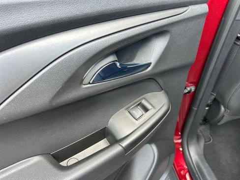 Used 2022 Chevrolet TrailBlazer RS image 32