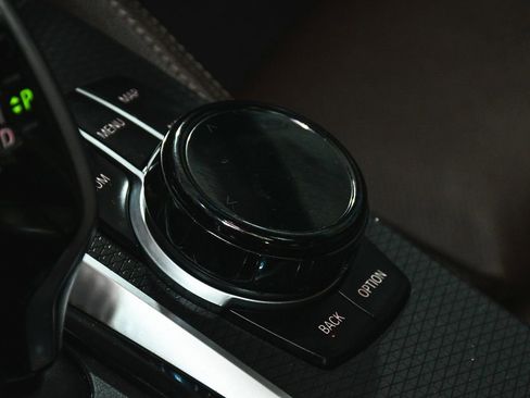 Used 2023 BMW M550i xDrive w/ Executive Package image 54