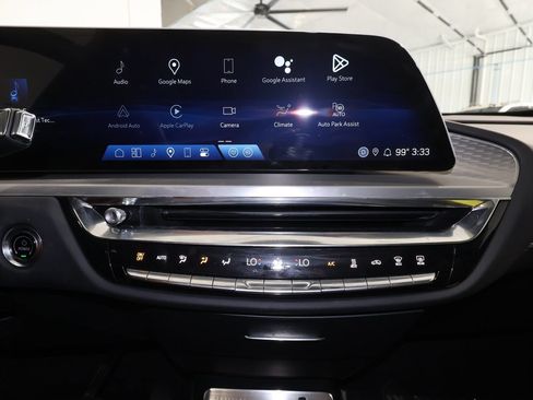 Certified 2024 Cadillac Lyriq Luxury AWD/4WD image 16