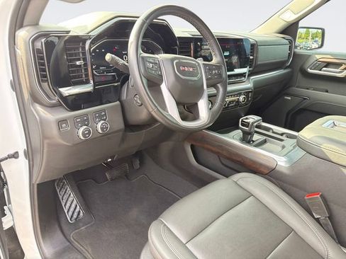 Used 2022 GMC Sierra 1500 SLT w/ SLT Convenience Package AWD/4WD image 24