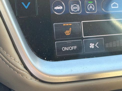 Used 2020 Subaru Outback Premium image 14