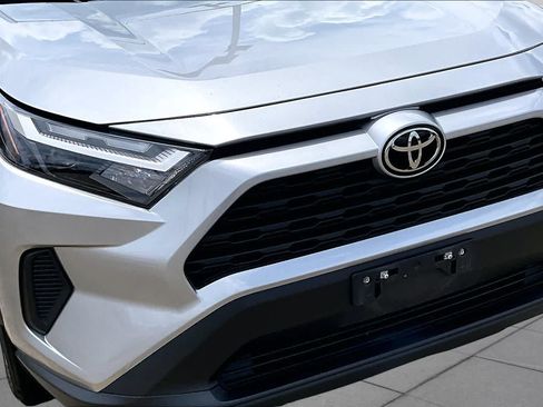 Certified 2025 Toyota RAV4 LE FWD image 28