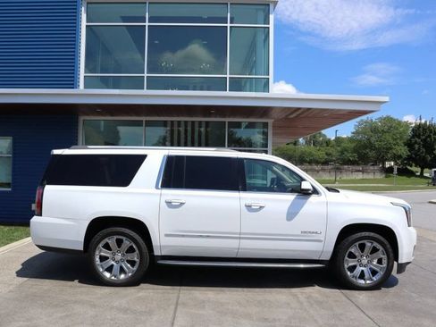 Used 2016 GMC Yukon XL Denali w/ Open Road Package AWD/4WD image 2