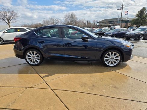 Used 2017 MAZDA MAZDA3 Touring image 4