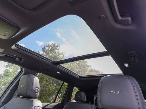 New 2026 Buick Enclave Sport Touring w/ Power Package FWD image 22