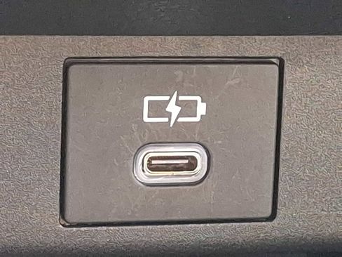 Used 2025 Toyota Grand Highlander AWD image 23