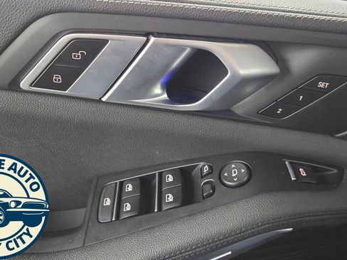 Used 2021 BMW X5 xDrive40i w/ Premium Package AWD/4WD image 23