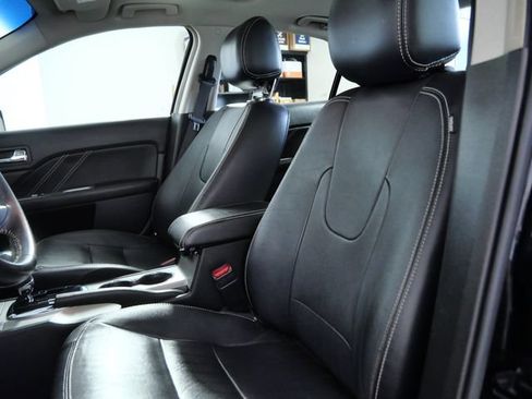 Used 2012 Ford Fusion Sport FWD image 17