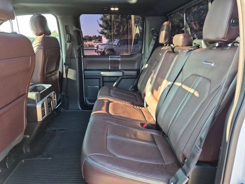 Used 2015 Ford F150 Platinum w/ Equipment Group 701A Luxury AWD/4WD image 36