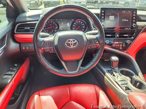 Used 2022 Toyota Camry XSE AWD/4WD image 11