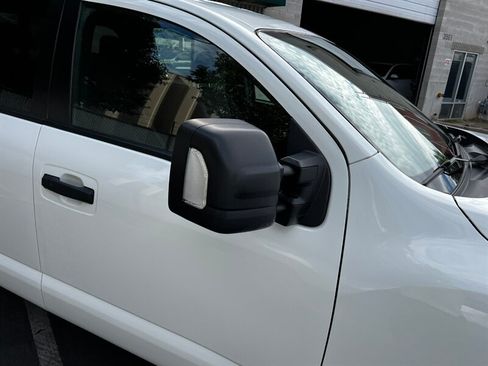 Used 2023 Nissan Titan SV w/ SV Convenience Package AWD/4WD image 11