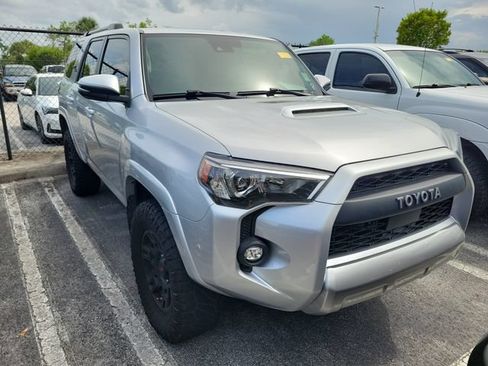 Used 2023 Toyota 4Runner TRD Off-Road Premium w/ Moonroof Package AWD/4WD image 2