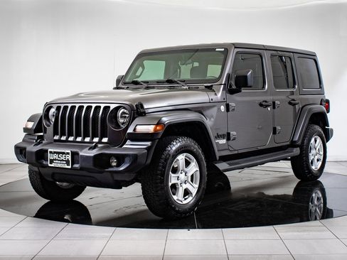 Used 2021 Jeep Wrangler Unlimited Sport image 1