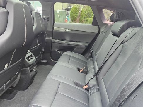 New 2026 Cadillac Optiq Luxury 2 image 18