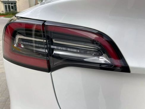 Used 2023 Tesla Model 3 Standard Range image 34