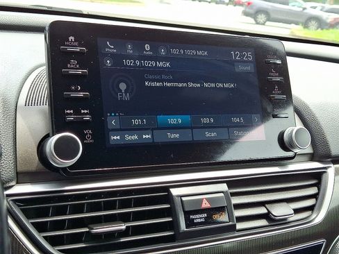 Used 2022 Honda Accord Sport image 16