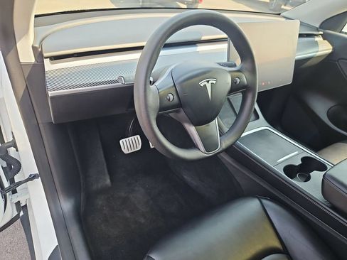 Used 2022 Tesla Model Y Performance AWD/4WD image 12