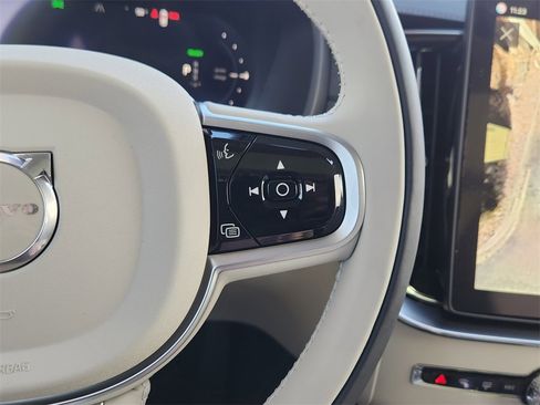 New 2026 Volvo XC90 T8 Ultra image 16