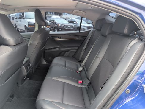 Used 2025 Toyota Camry XLE w/ Premium Package FWD image 32