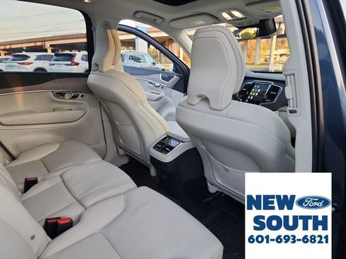 Used 2025 Volvo XC90 B6 Plus w/ Protection Package Premier image 31