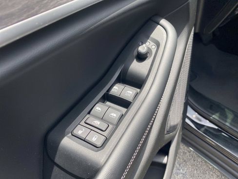 Used 2022 Jeep Grand Cherokee Limited AWD/4WD image 24