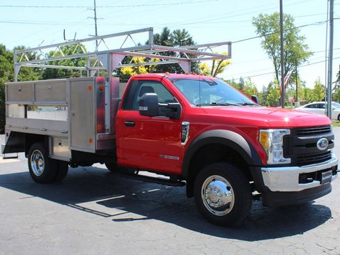 Used 2017 Ford F550 4x4 Regular Cab Super Duty image 9