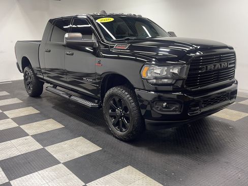 Used 2020 RAM 2500 Big Horn w/ Night Edition AWD/4WD image 23