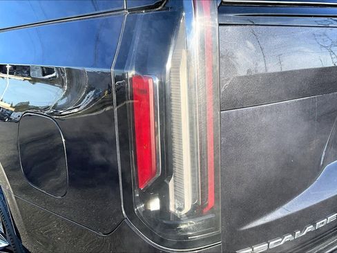 Used 2023 Cadillac Escalade Sport image 32