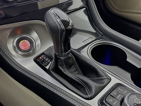 Used 2023 Nissan Maxima Platinum w/ Sport Mat Group image 17