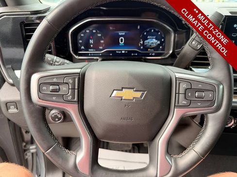 Used 2023 Chevrolet Silverado 1500 LT AWD/4WD image 18