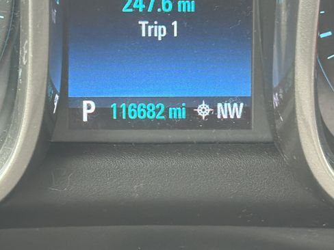 Used 2015 Chevrolet Malibu LT FWD image 29