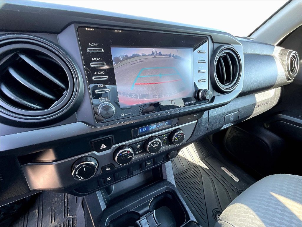 Used 2021 Toyota Tacoma SR AWD/4WD image 14