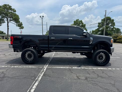 Used 2017 Ford F250 King Ranch w/ King Ranch Ultimate Package AWD/4WD image 5