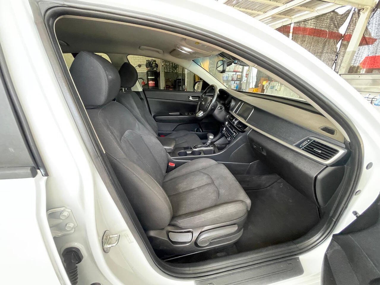 Used 2019 Kia Optima S FWD image 18