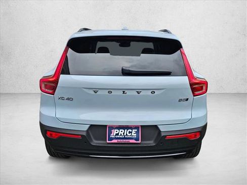 Used 2026 Volvo XC40 B5 Ultra w/ Climate Package image 6