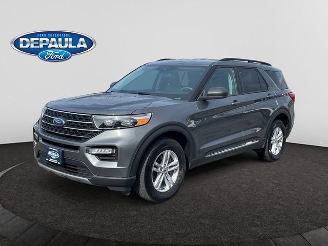 Used 2024 Ford Explorer XLT w/ Equipment Group 202A AWD/4WD image 1